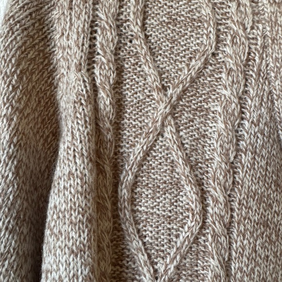 NWT Beige Cable Knit Cardigan - Picture 8 of 10